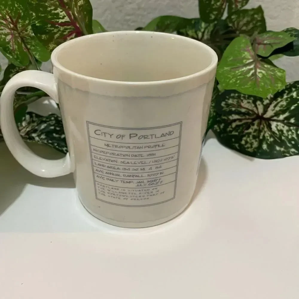 Starbucks city of roses Portland coffee mug B1